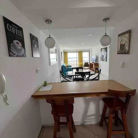 Apartamento Charming Beachfront With Sea View & Pool