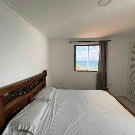 Charming Beachfront With Sea View & Pool Apartamento *