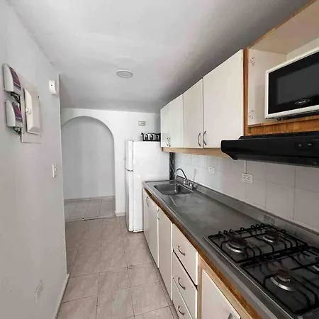 Charming Beachfront With Sea View & Pool Apartamento